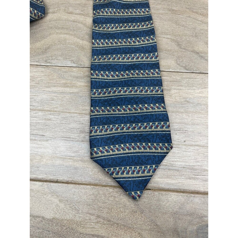 Men's Blue Silk Tie Striped Pattern Classic Formal Accessory